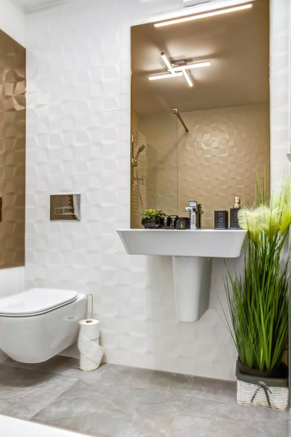 North Twin Apartment Bucureşti Ngoại thất bức ảnh