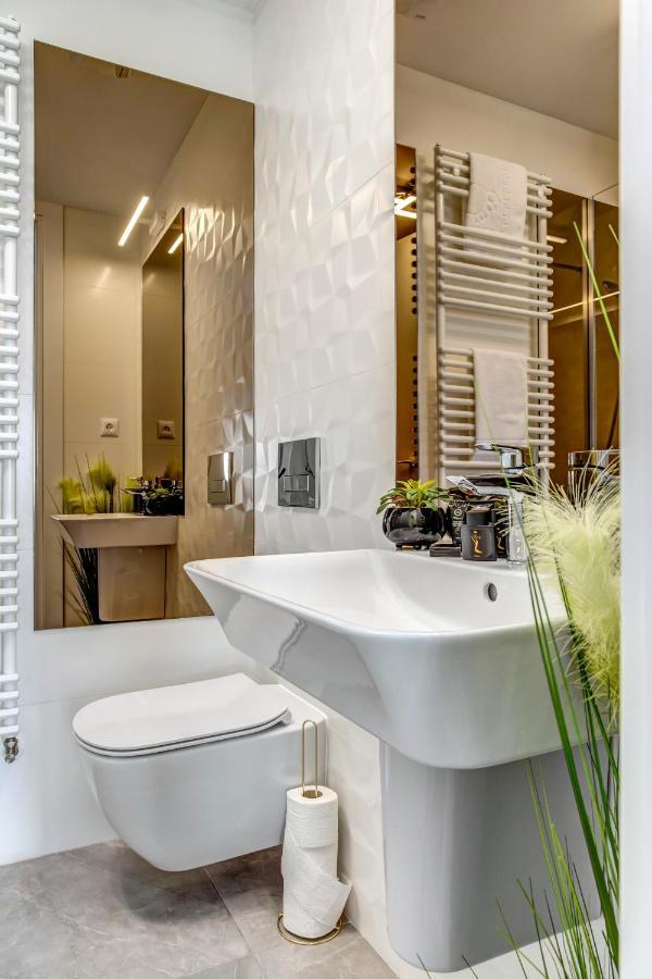 North Twin Apartment Bucureşti Ngoại thất bức ảnh